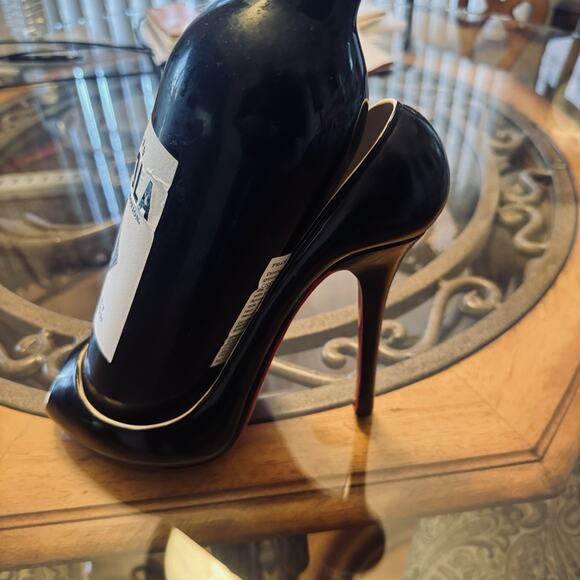 Wild Eye Designs High Heel Wine Bottle Holder Red Sole Shoe Kitchen Bar Decor - Picture 2 of 8